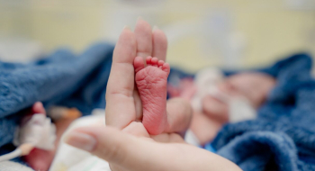 Novembro Roxo reforça cuidados e prevenção à prematuridade